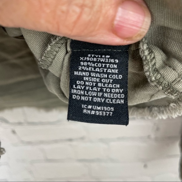 SANCTUARY Crafted & Tailored Camo Snap Front Jacket size Medium - Picture 7 of 9